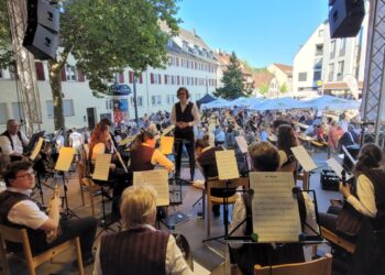 Die Musikalische Vereinigung Botnang beginnt den Freitagabend mit unterhaltsamer Blasmusik